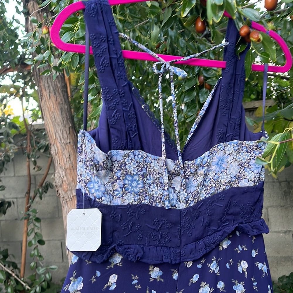 Floral Blue and White Dress - Picture 8 of 14